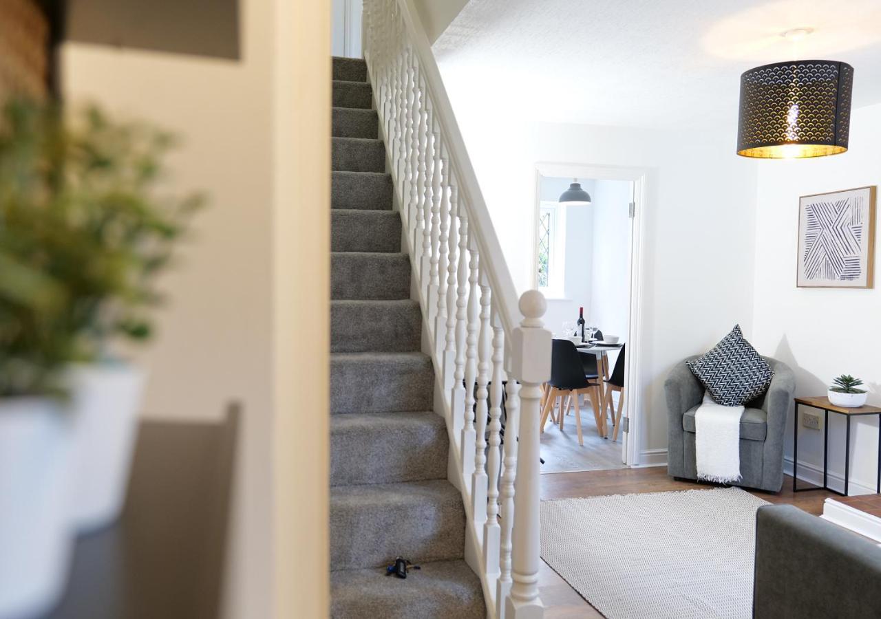 Modern Spark Home With Parking, Garden, Wi-Fi Birmingham Ngoại thất bức ảnh