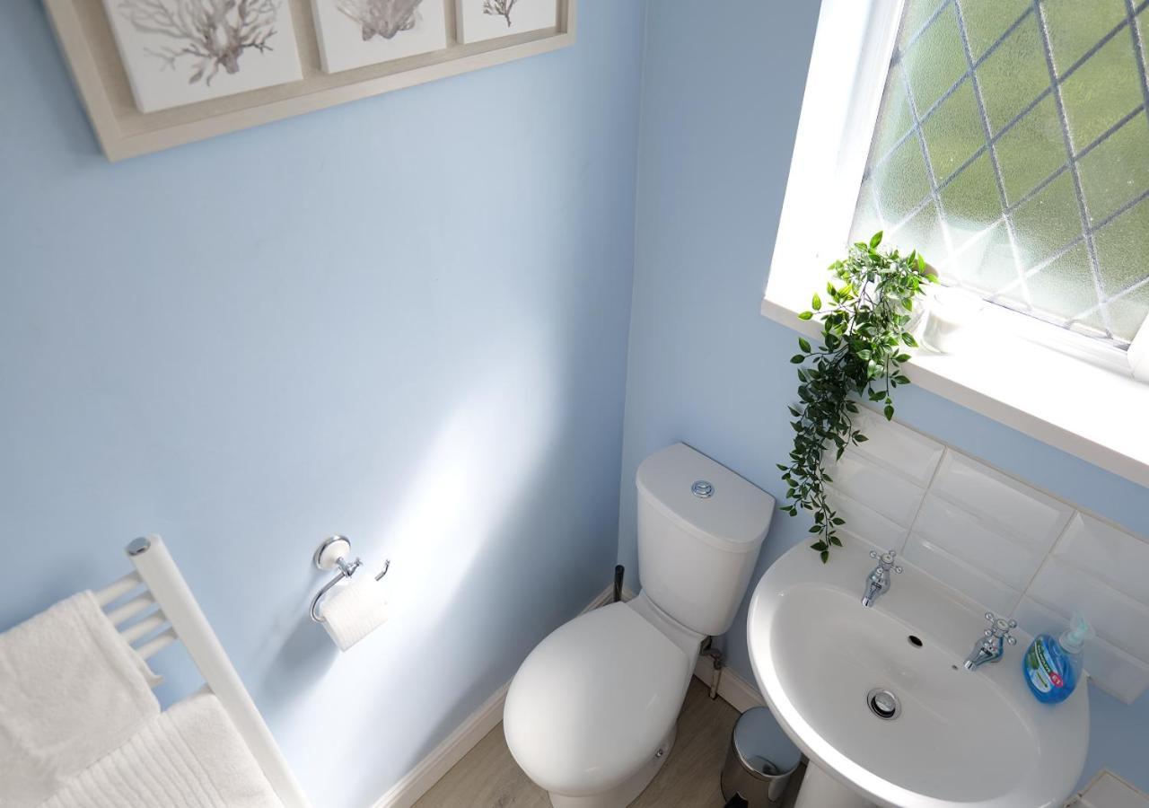 Modern Spark Home With Parking, Garden, Wi-Fi Birmingham Ngoại thất bức ảnh