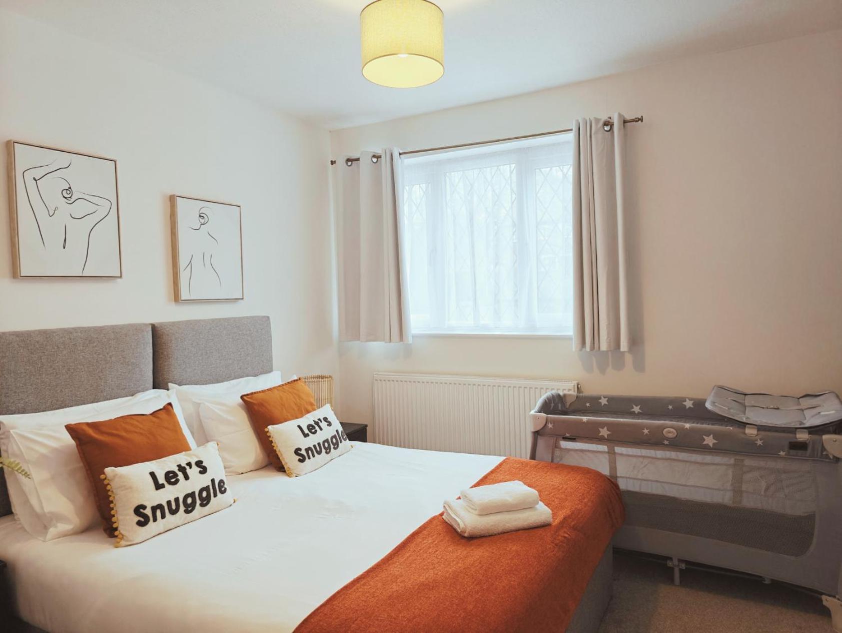 Modern Spark Home With Parking, Garden, Wi-Fi Birmingham Ngoại thất bức ảnh